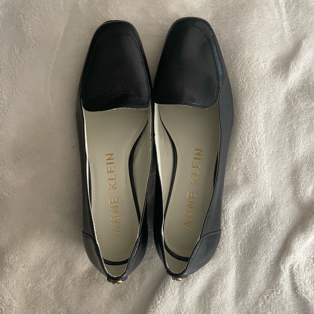 Anne Klein Daneen Black Loafer size 8M